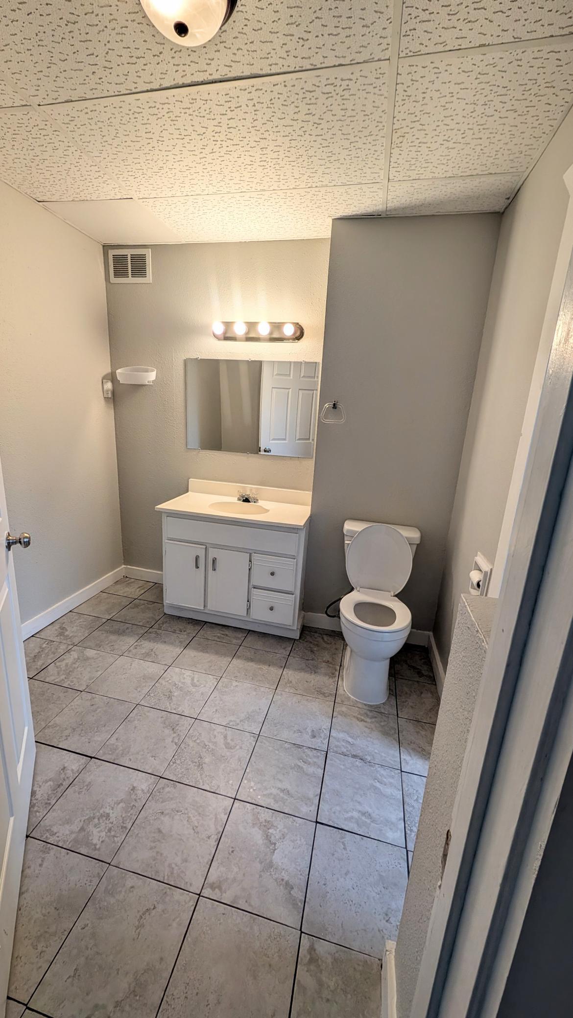 Main floor Bathroom