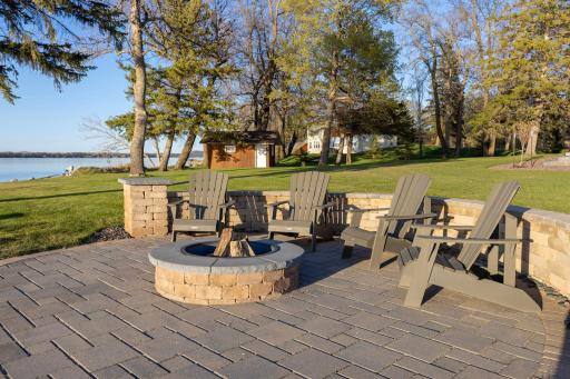 298 Shorewood Drive, Detroit Lakes, MN 56501