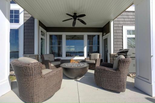 298 Shorewood Drive, Detroit Lakes, MN 56501