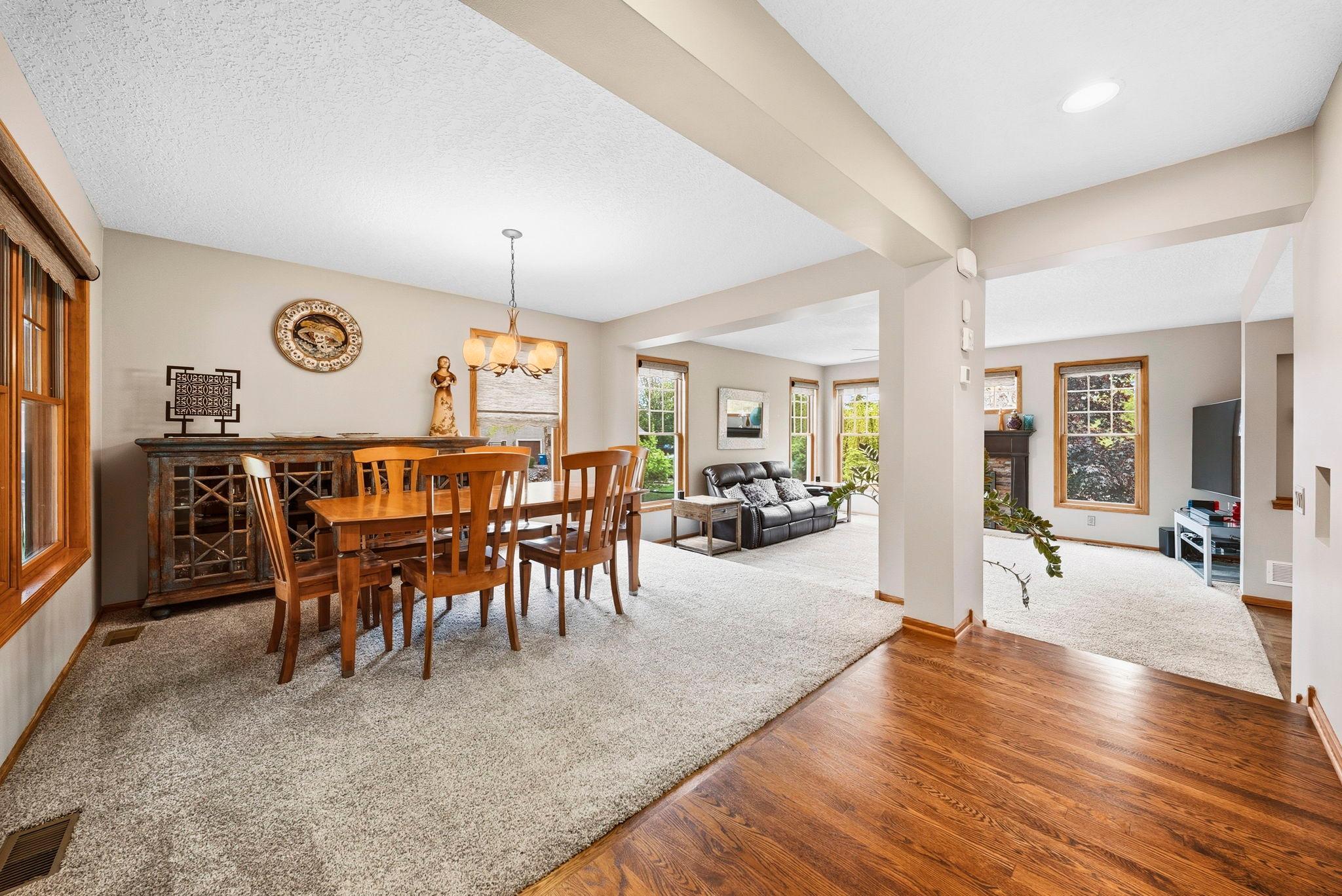 Open floorplan allows for easy entertainment options.