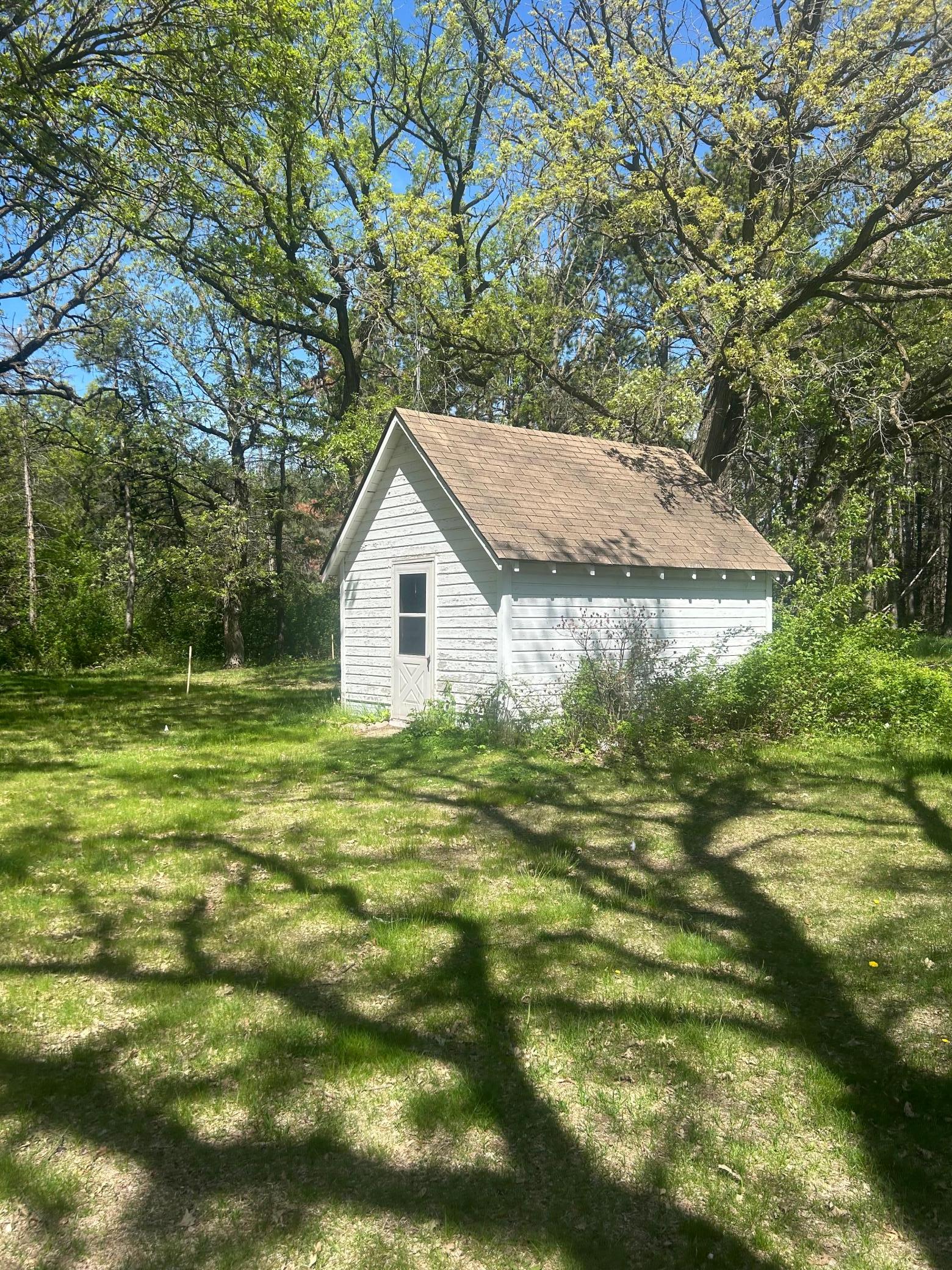 Extra building