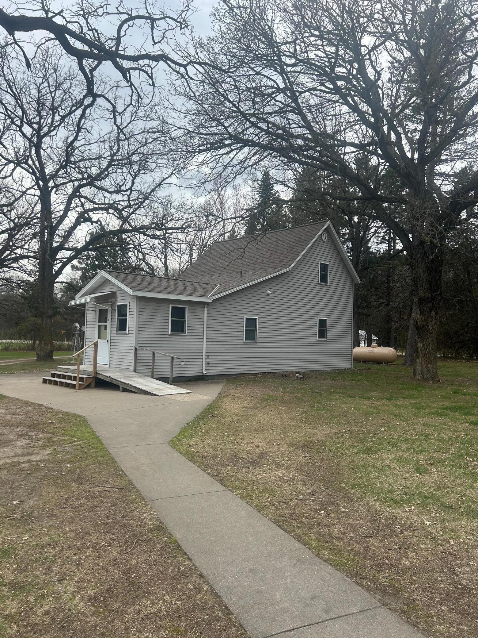 Welcome to 8338 Hillton Road Royalton