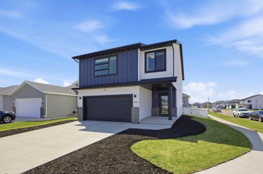 1588 67th Avenue S, Fargo, ND 58104
