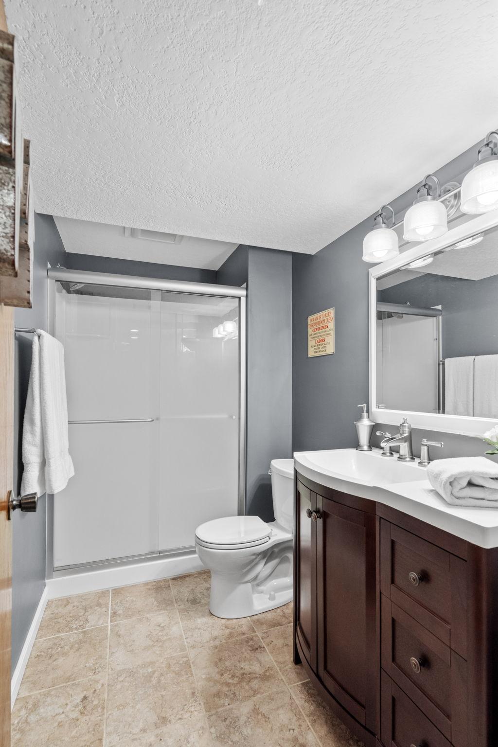 52-web-or-mls-17469 Lorence Way-52.jpg