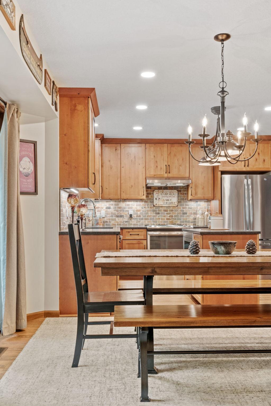 29-web-or-mls-17469 Lorence Way-29.jpg