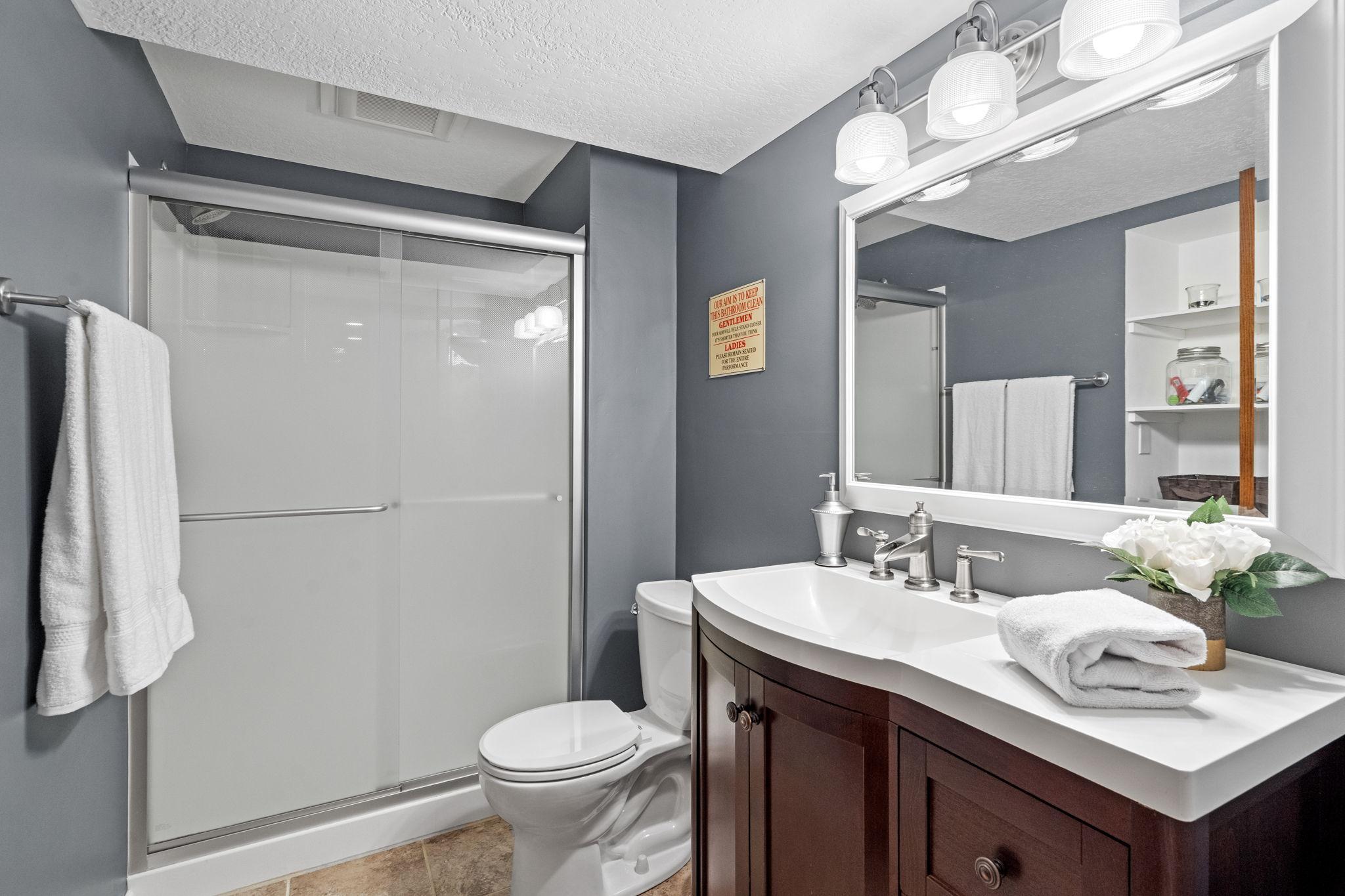 51-web-or-mls-17469 Lorence Way-51.jpg