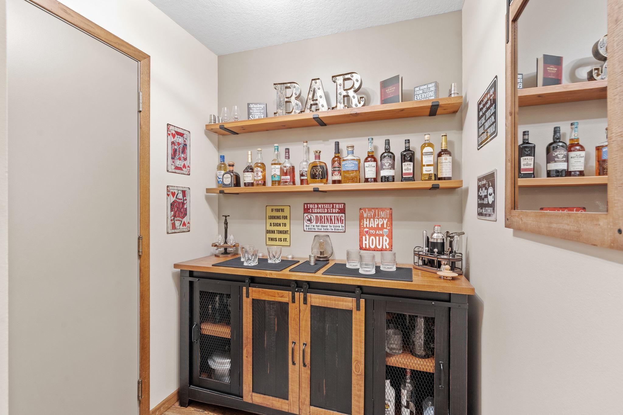 30-web-or-mls-17469 Lorence Way-30.jpg