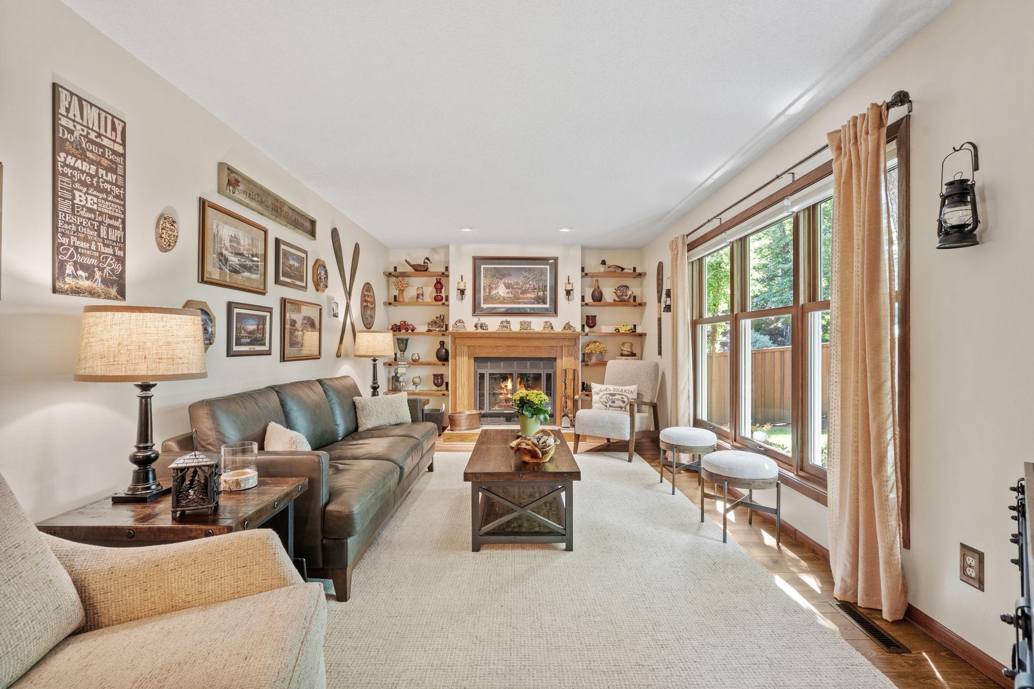 31-web-or-mls-17469 Lorence Way-31.jpg