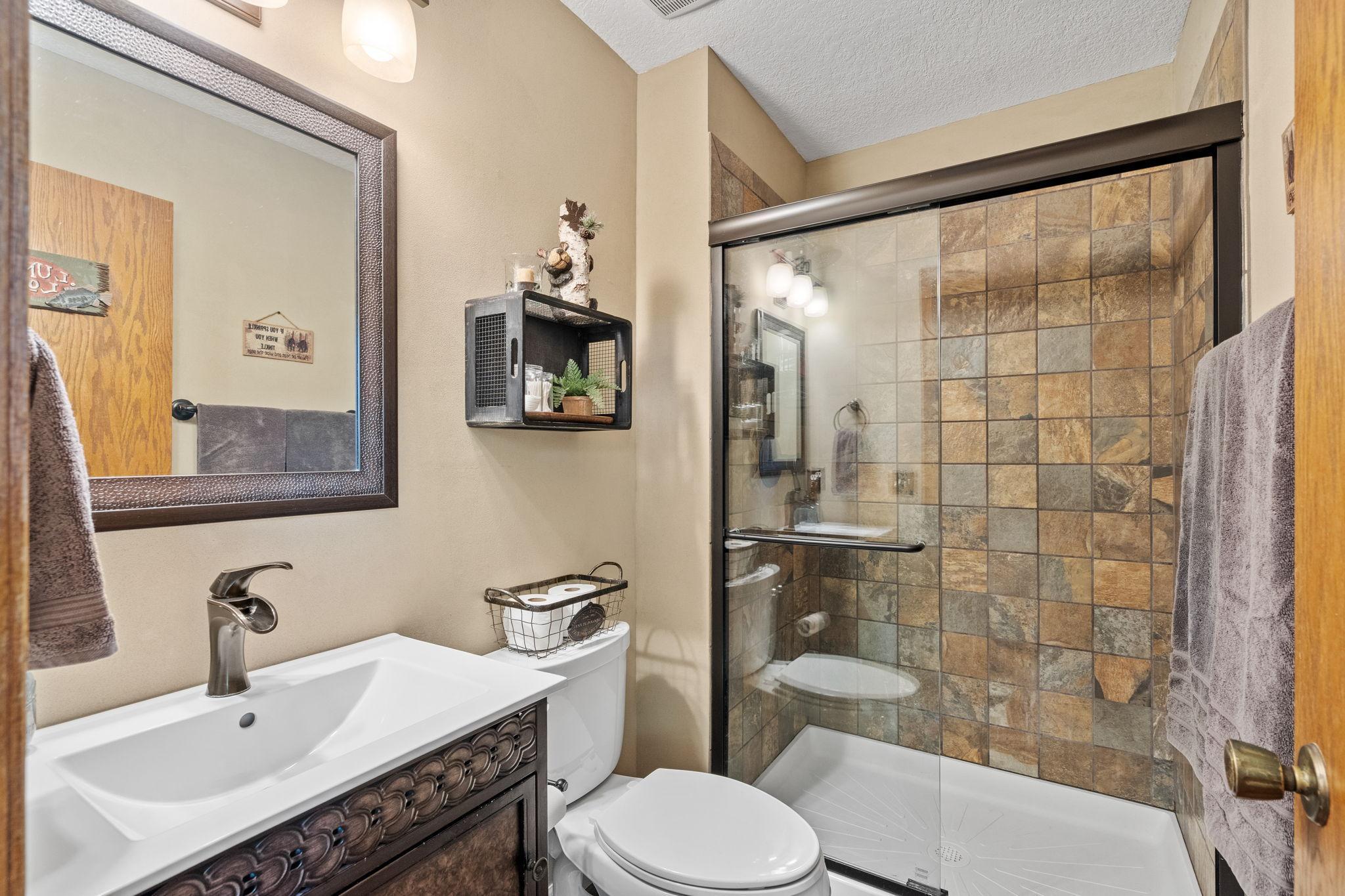 39-web-or-mls-17469 Lorence Way-39.jpg