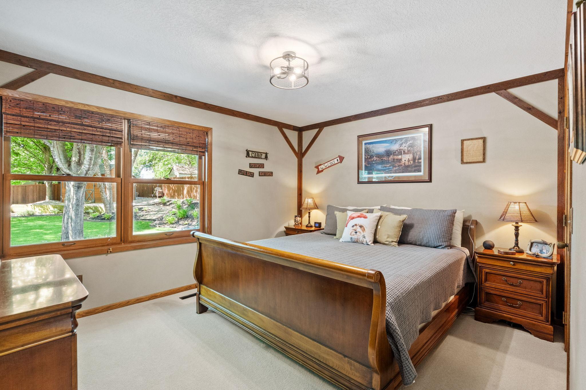 36-web-or-mls-17469 Lorence Way-36.jpg