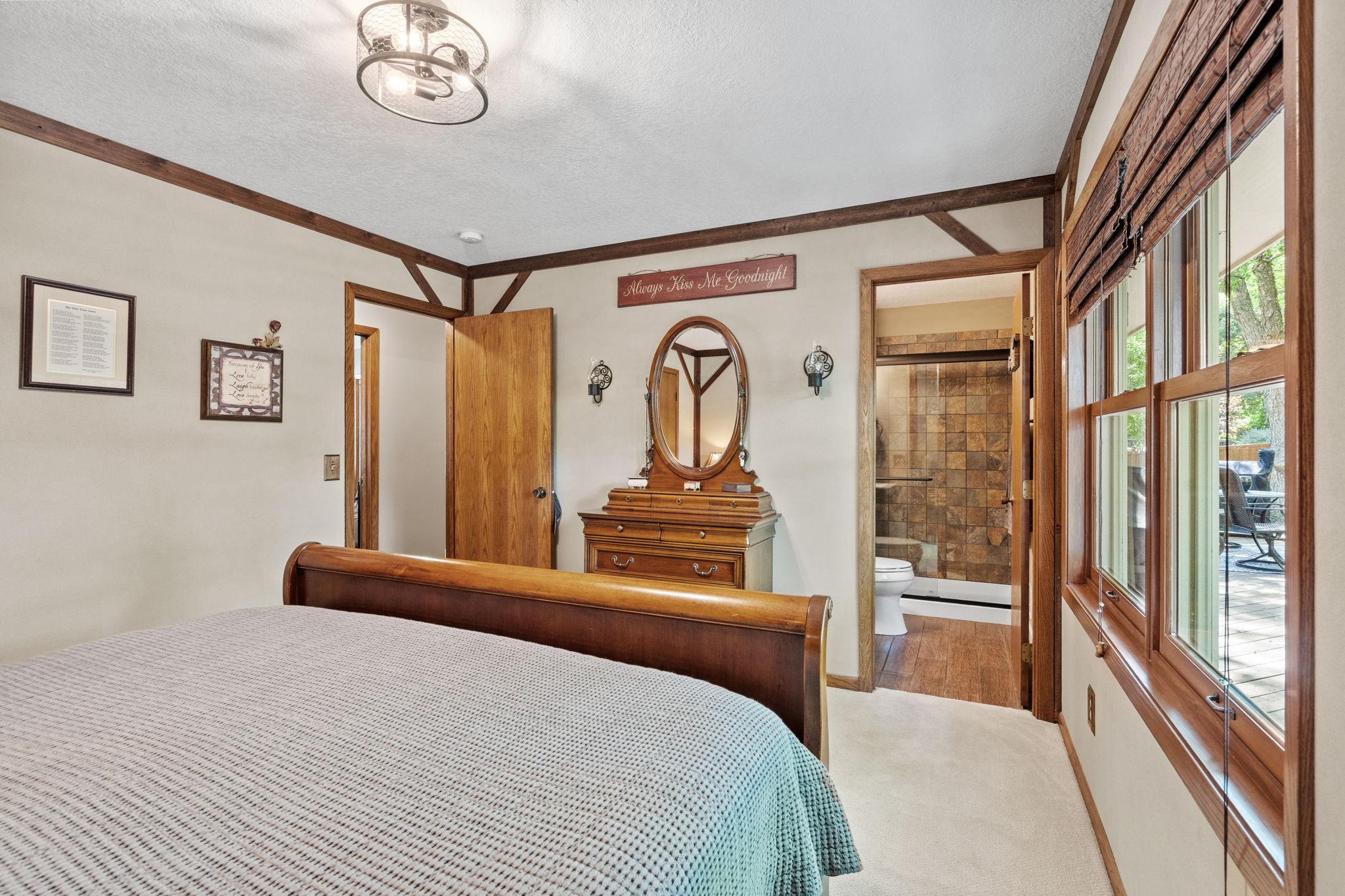 38-web-or-mls-17469 Lorence Way-38.jpg