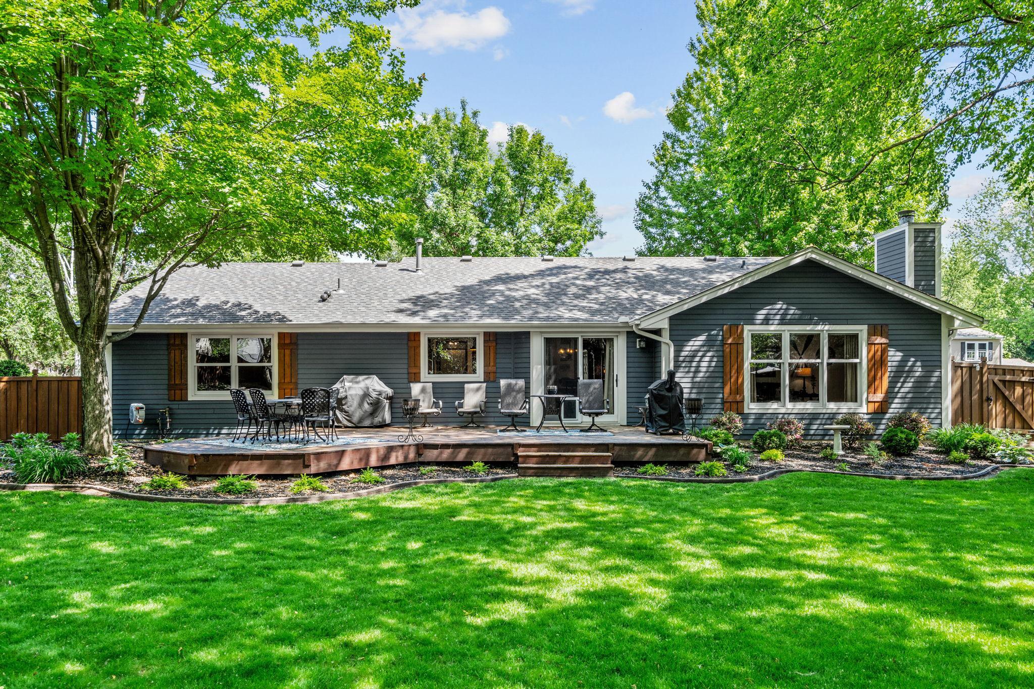 14-web-or-mls-17469 Lorence Way-14.jpg