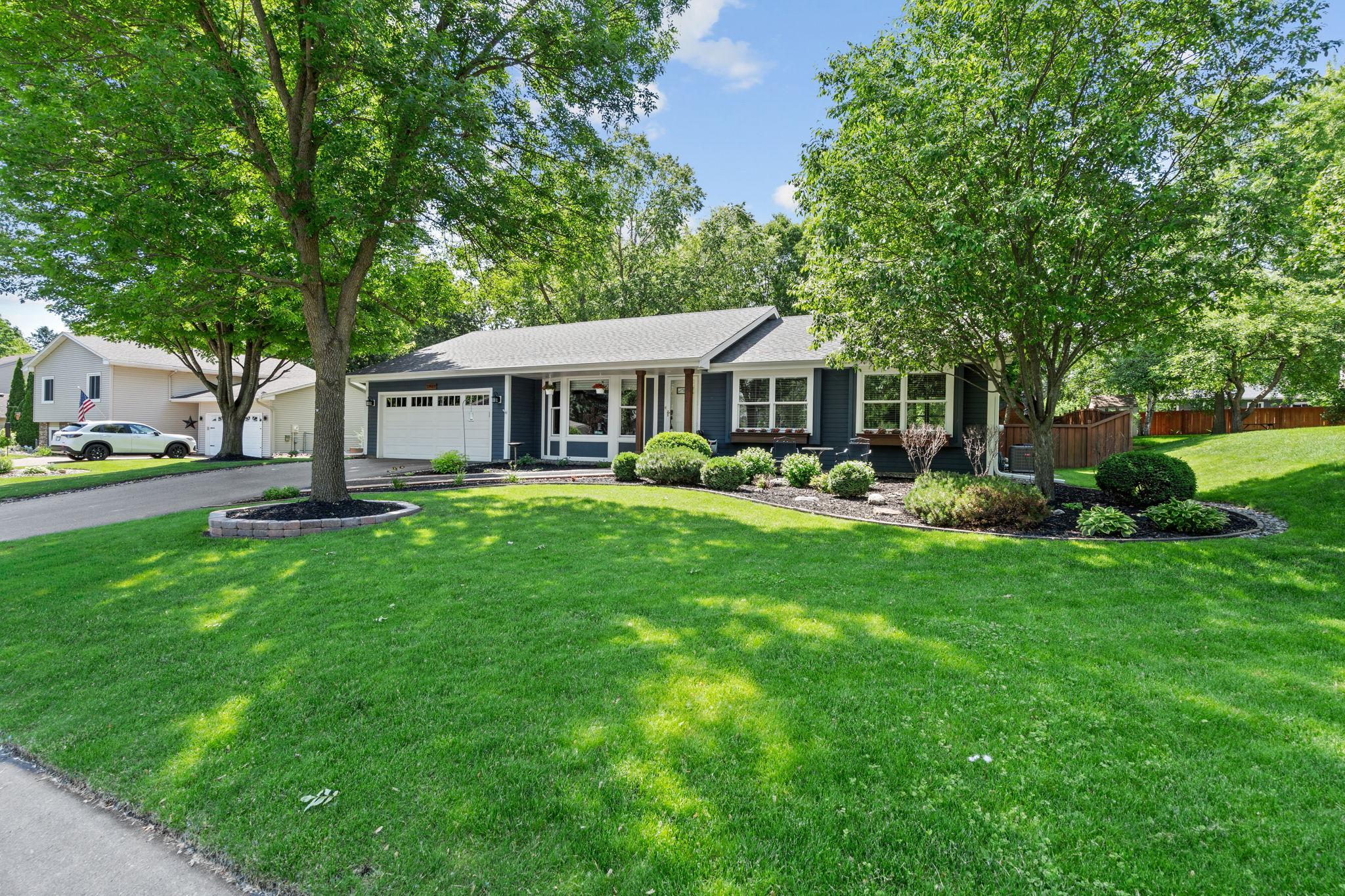 4-web-or-mls-17469 Lorence Way-4.jpg