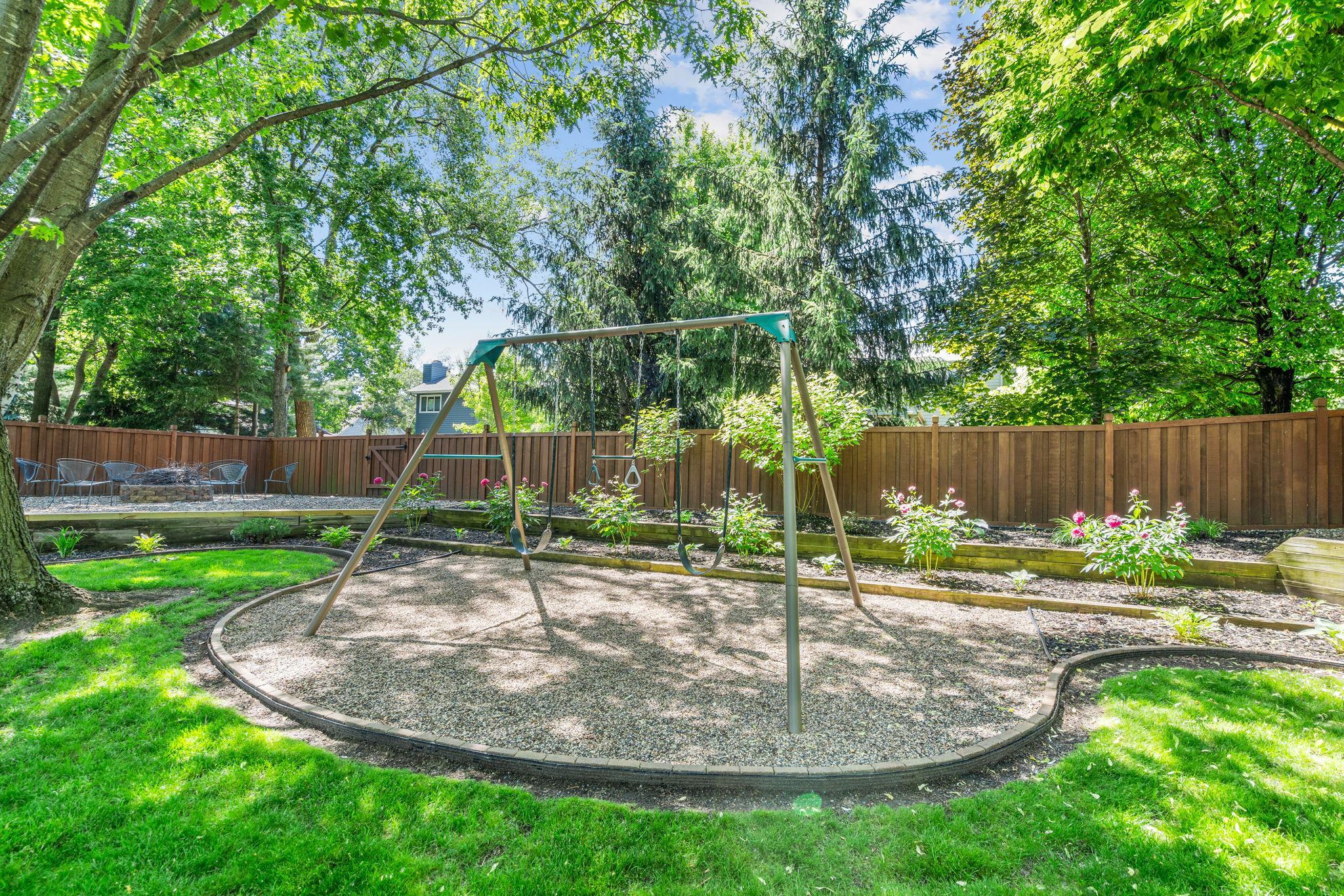 12-web-or-mls-17469 Lorence Way-12.jpg