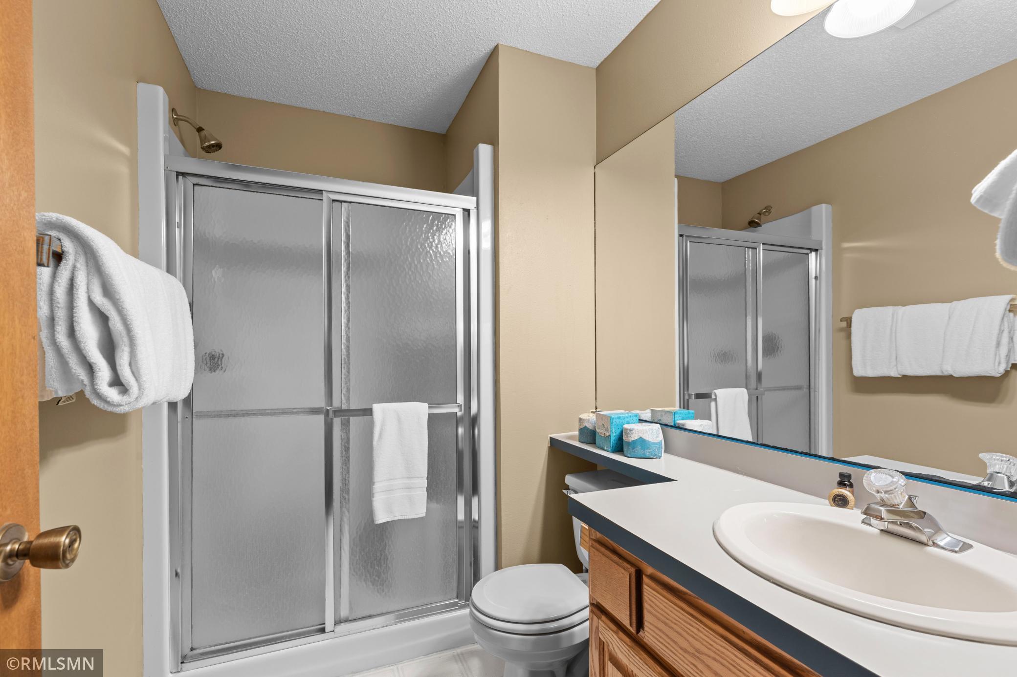 BR 1 Bath.jpg