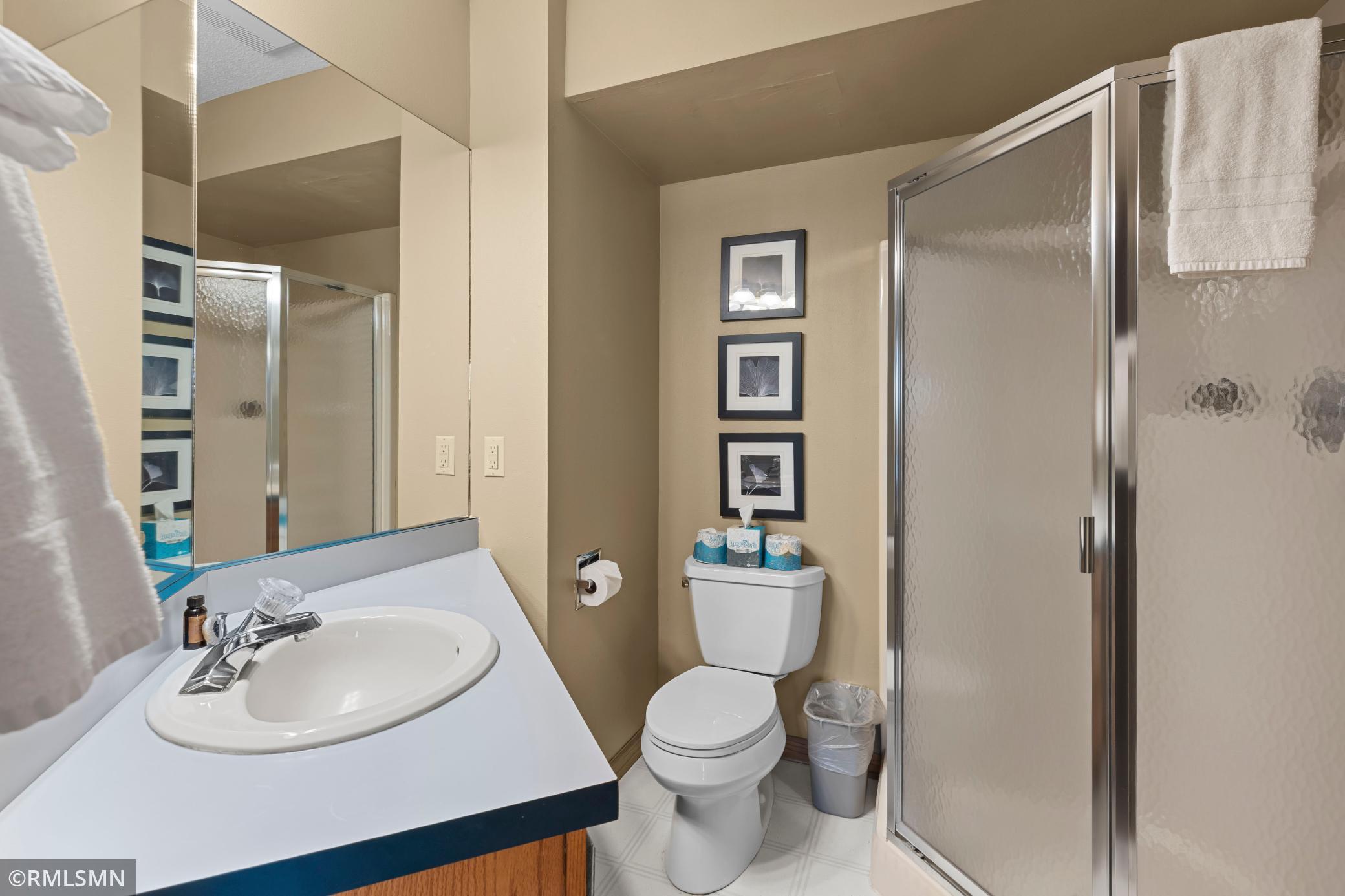 BR 3 bath 2.jpg