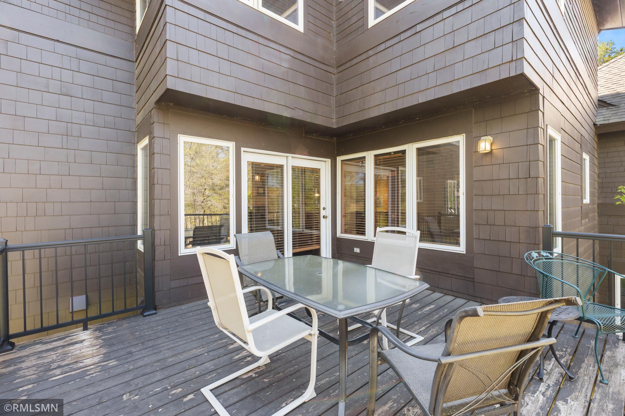 Deck house.jpg