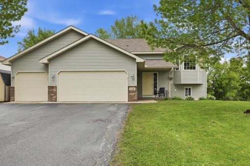 12468 65th Street NE, Albertville, MN 55301