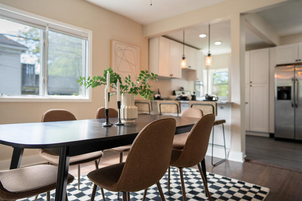 1117 26th Ave NE-27.jpg