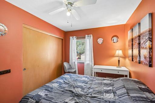 16-web-or-mls-Livingston Ave-S2805-016.jpg
