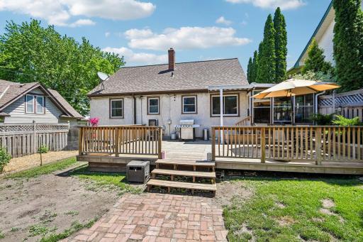 44-web-or-mls-Livingston Ave-S2805-044.jpg