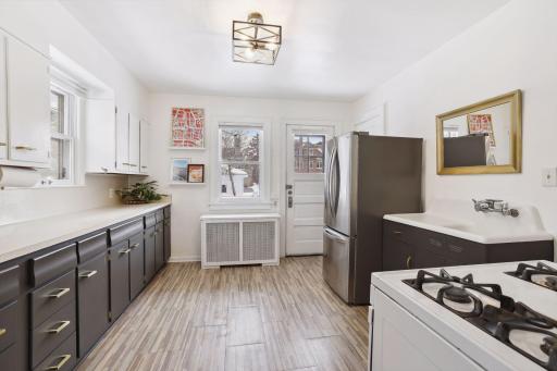 2044 Portland Avenue, Saint Paul, MN 55104