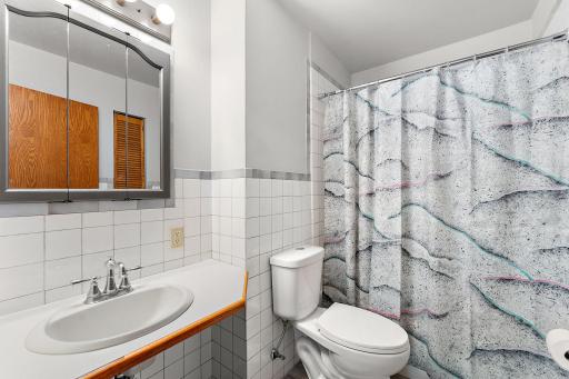 4112 Salem Avenue, Minneapolis, MN 55416