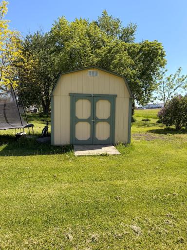 204 3rd Street, Lyle, MN 55953