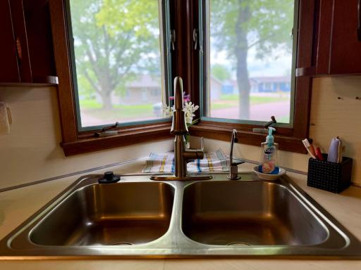 137 2nd Street E, Tracy, MN 56175