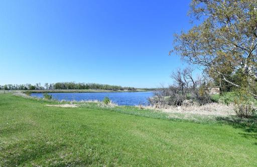 347 4th Avenue W, Hunter, ND 58048