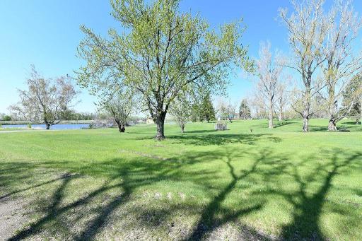 347 4th Avenue W, Hunter, ND 58048