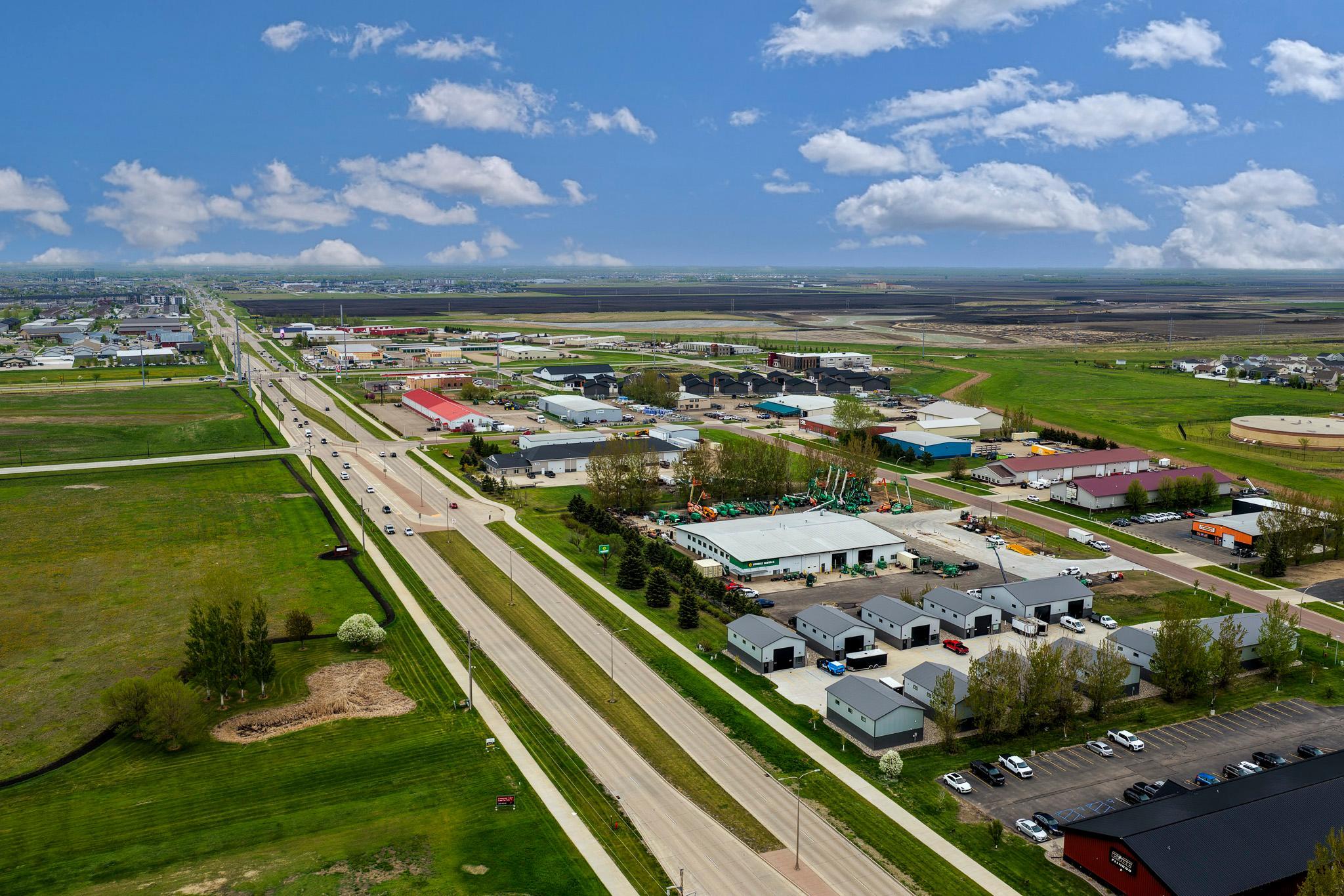 6141 53rd Ave S Fargo, ND-18.jpg