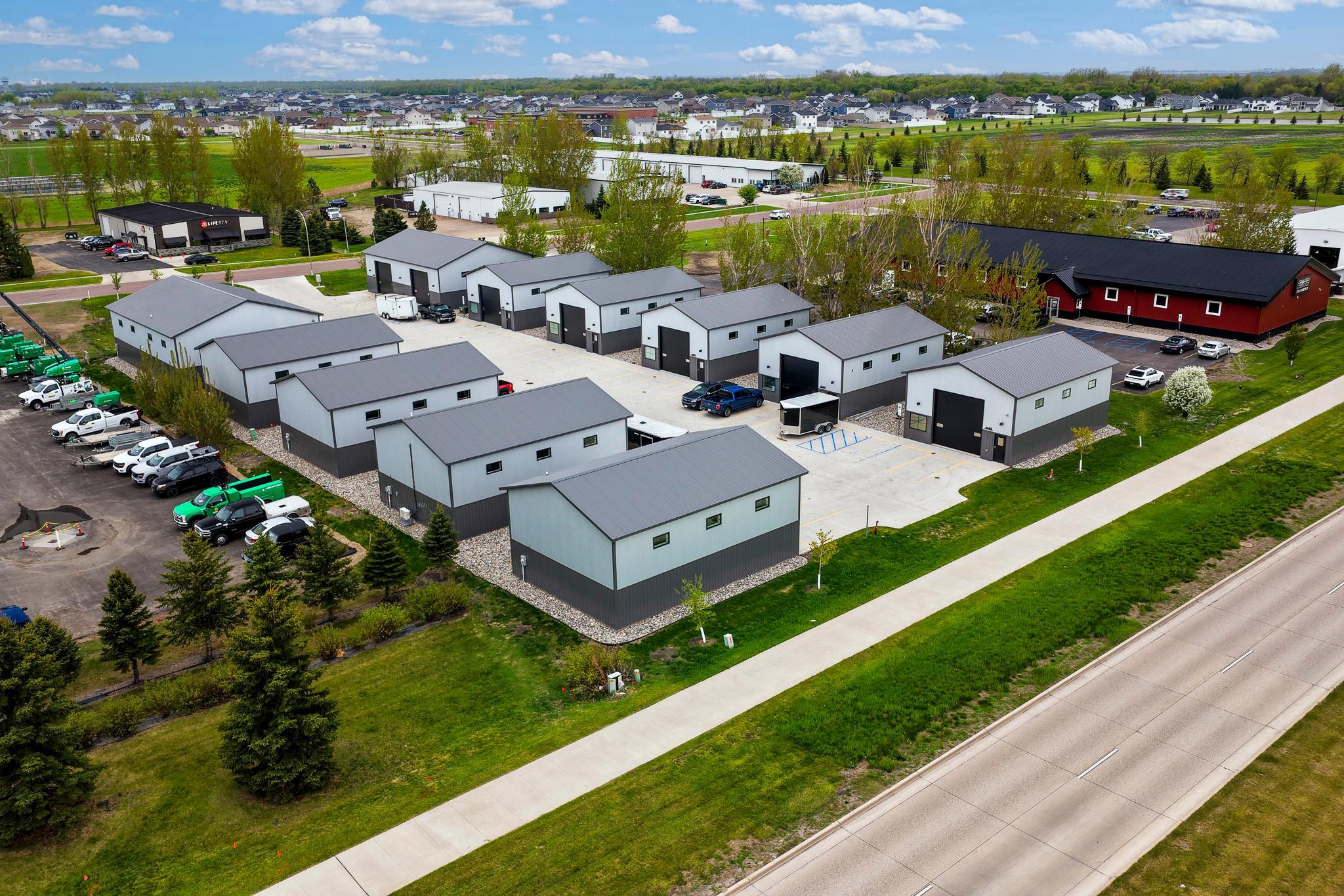 6141 53rd Ave S Fargo, ND-7.jpg
