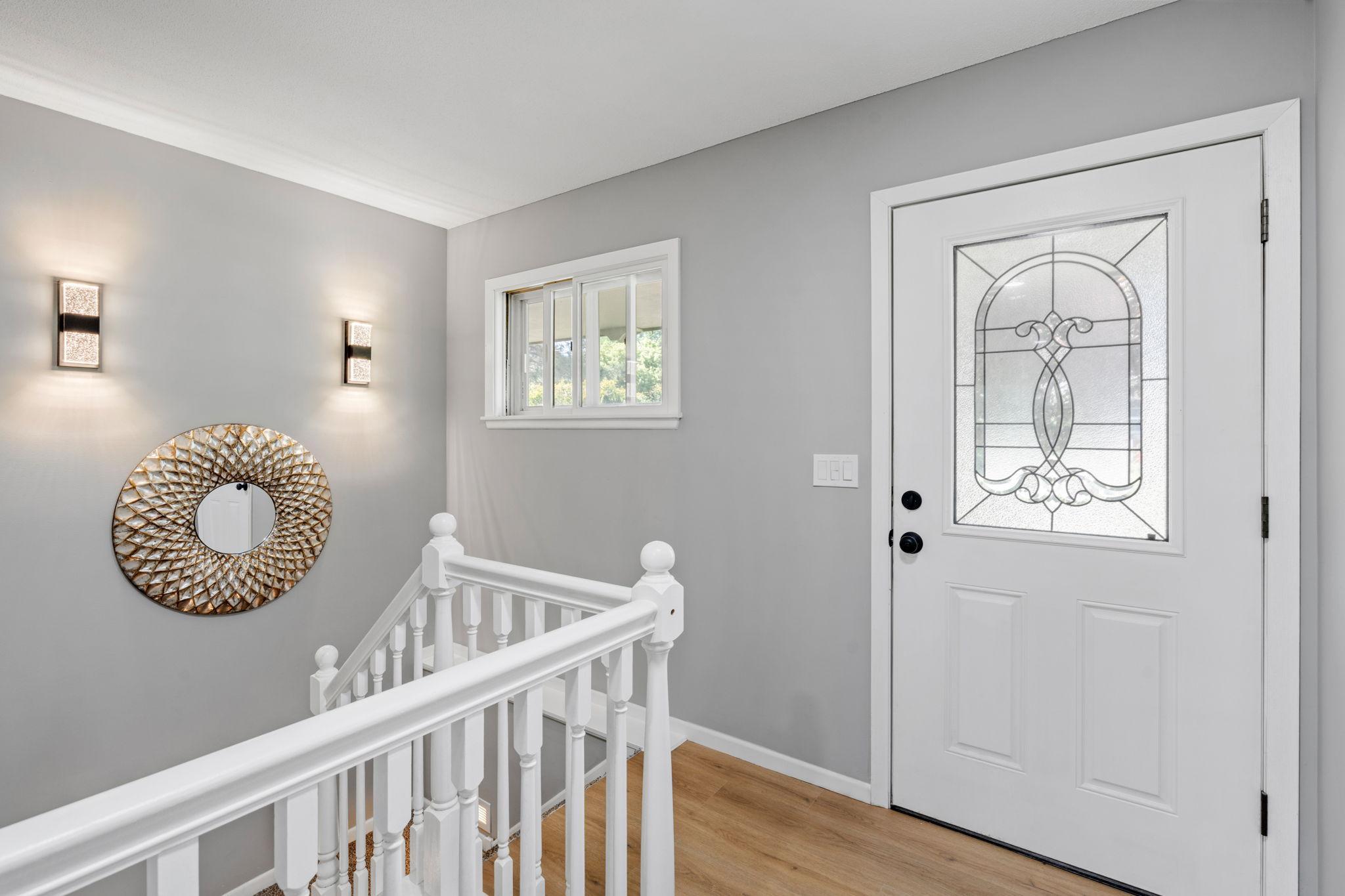 17-web-or-mls-3501 W 103rd St-17.jpg