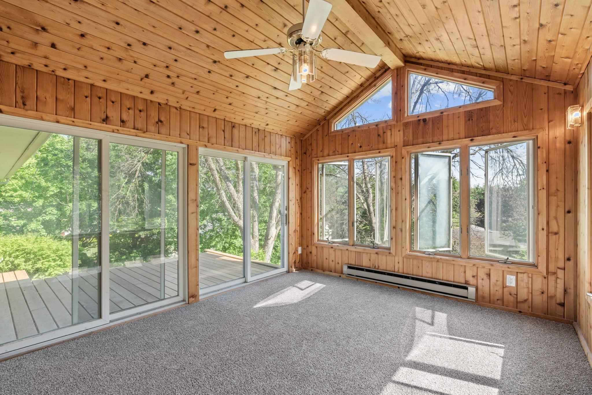 15-web-or-mls-3501 W 103rd St-15.jpg