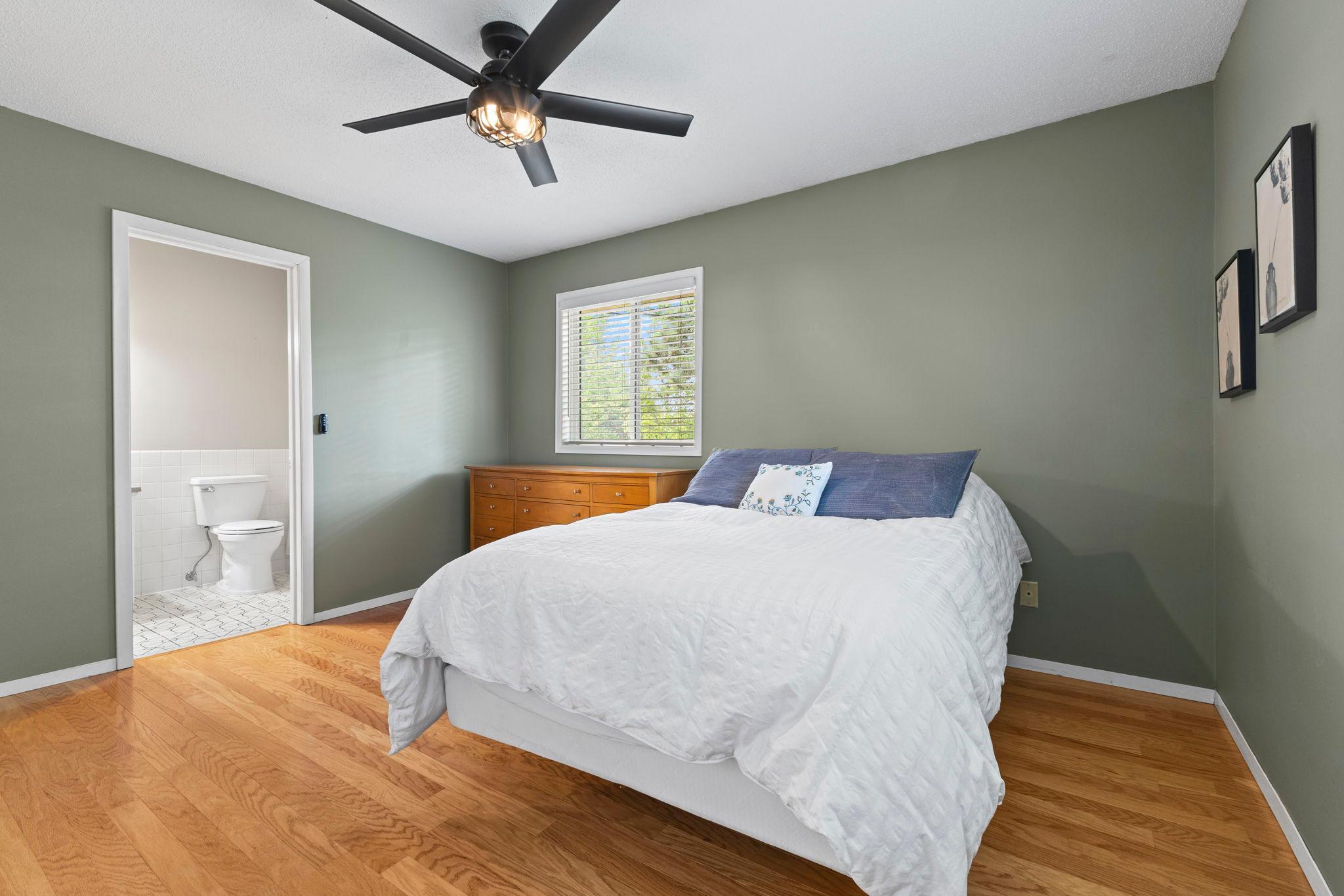 Vivid Space_15430 Argon St NW_21.JPG