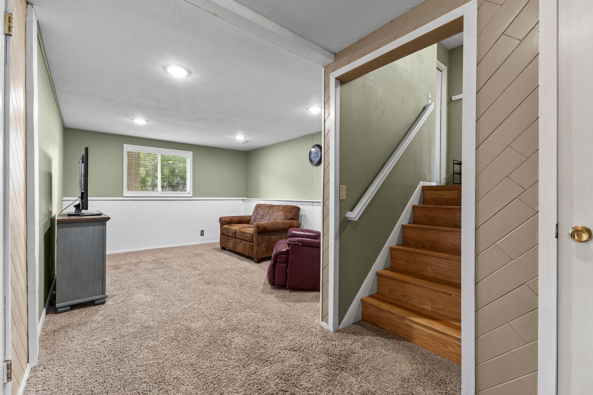 Vivid Space_15430 Argon St NW_25.JPG