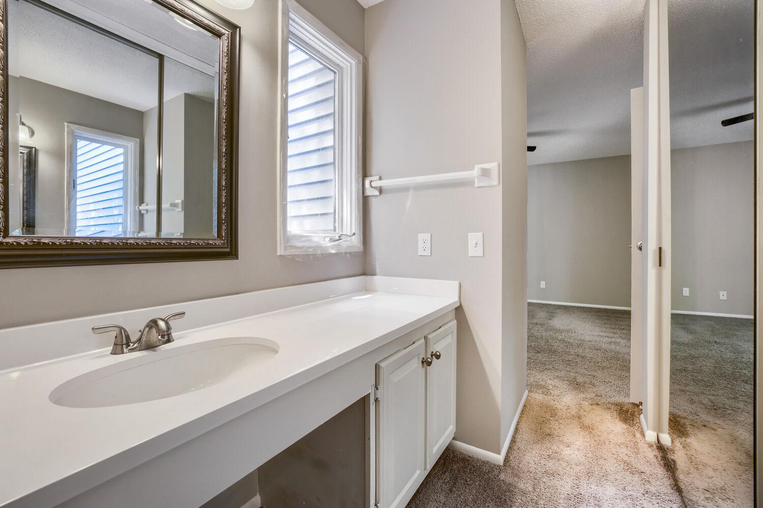 6387 St John's Dr - Web Quality - 031 - 23 Primary Bathroom.jpg