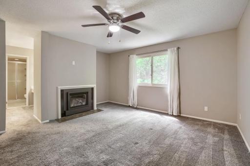 6387 St John's Dr - Web Quality - 024 - 16 Family Room.jpg