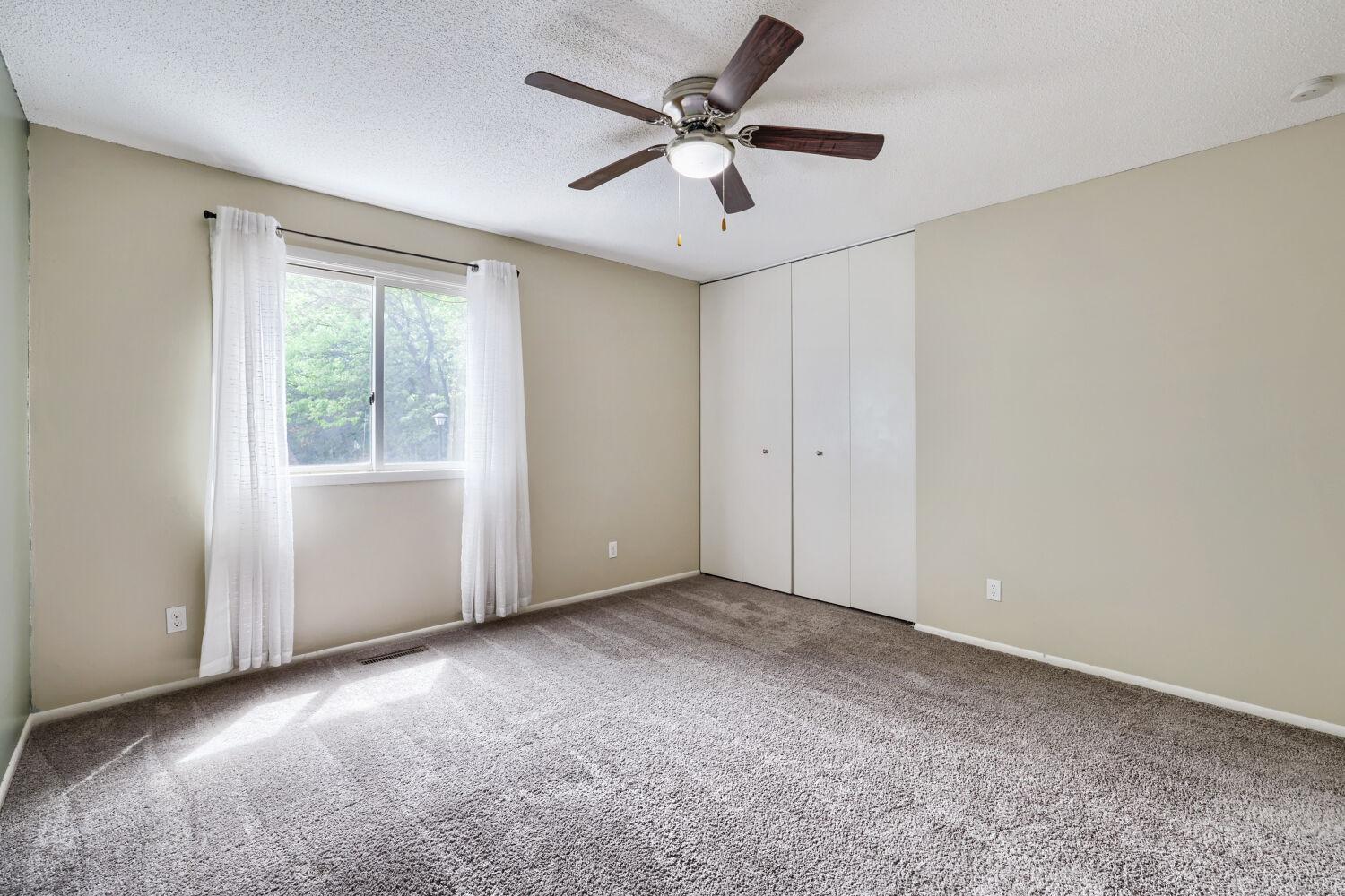6387 St John's Dr - Web Quality - 027 - 19 Primary Bedroom.jpg
