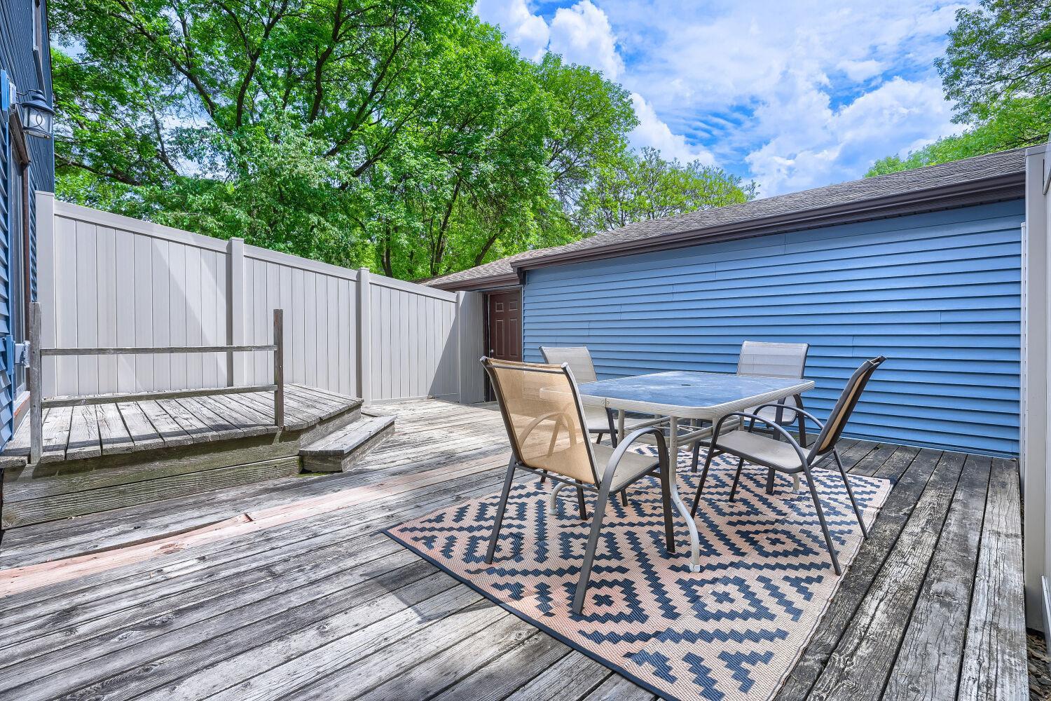 6387 St John's Dr - Web Quality - 032 - 24 Balcony.jpg