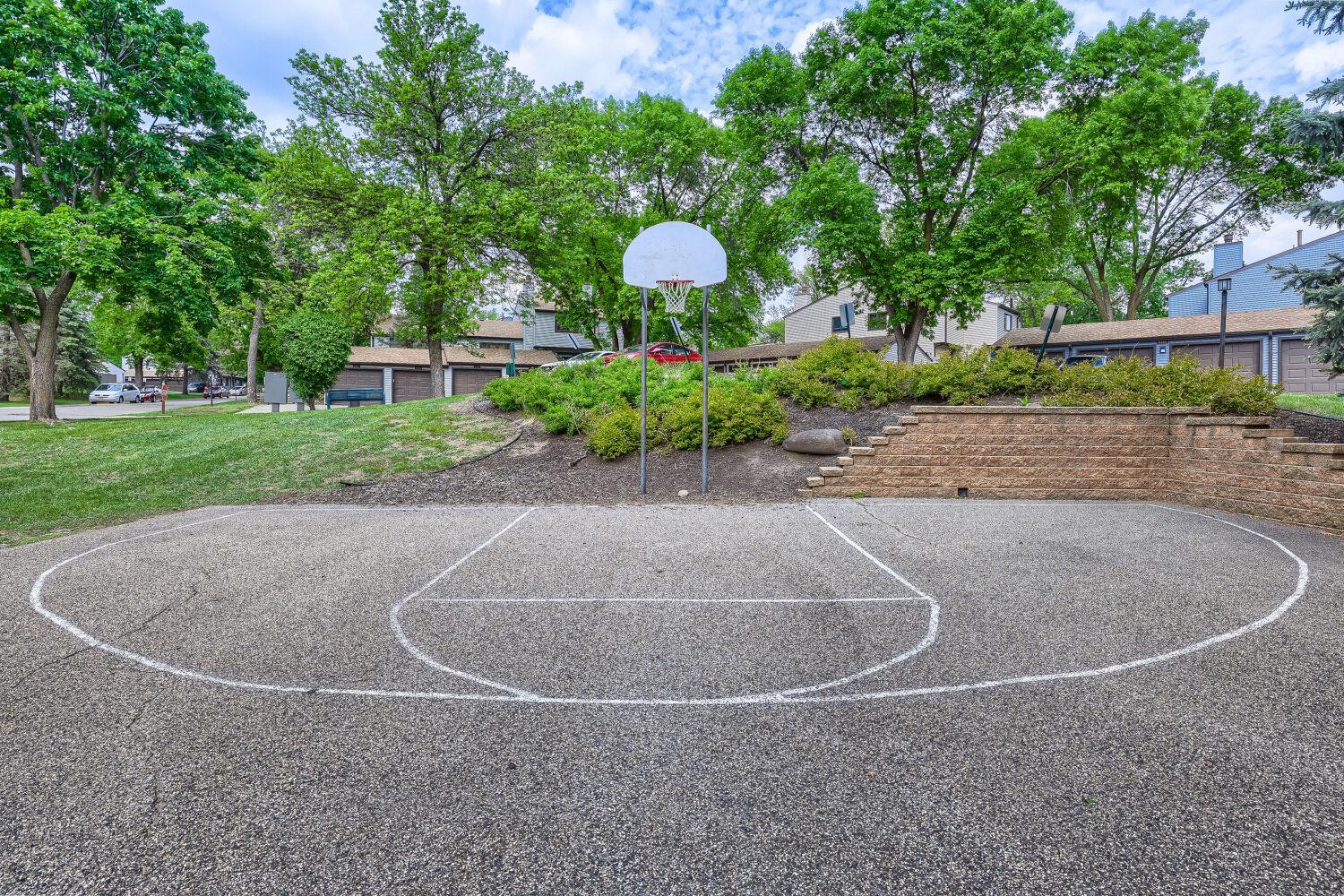 6387 St John's Dr - Web Quality - 038 - 30 Amenity - Community.jpg