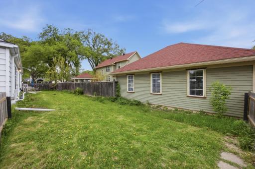 Side & Backyard