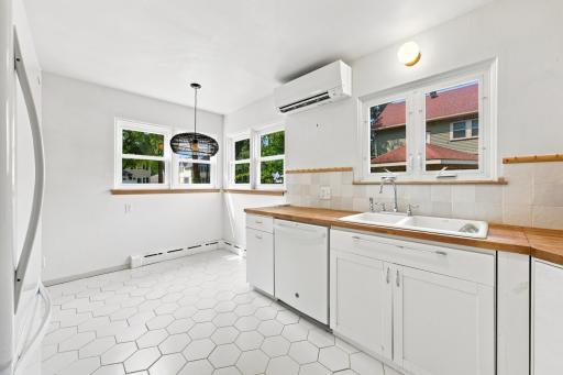 Kitchen - Breakfast nook