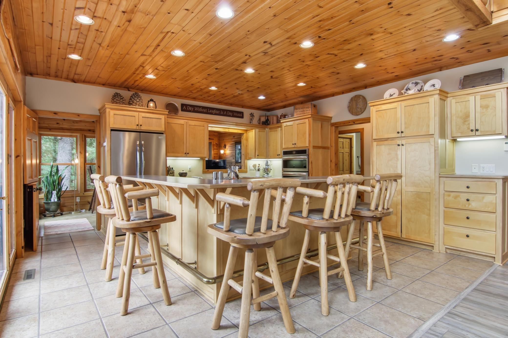 03-Kitchen-1-jpg.jpg