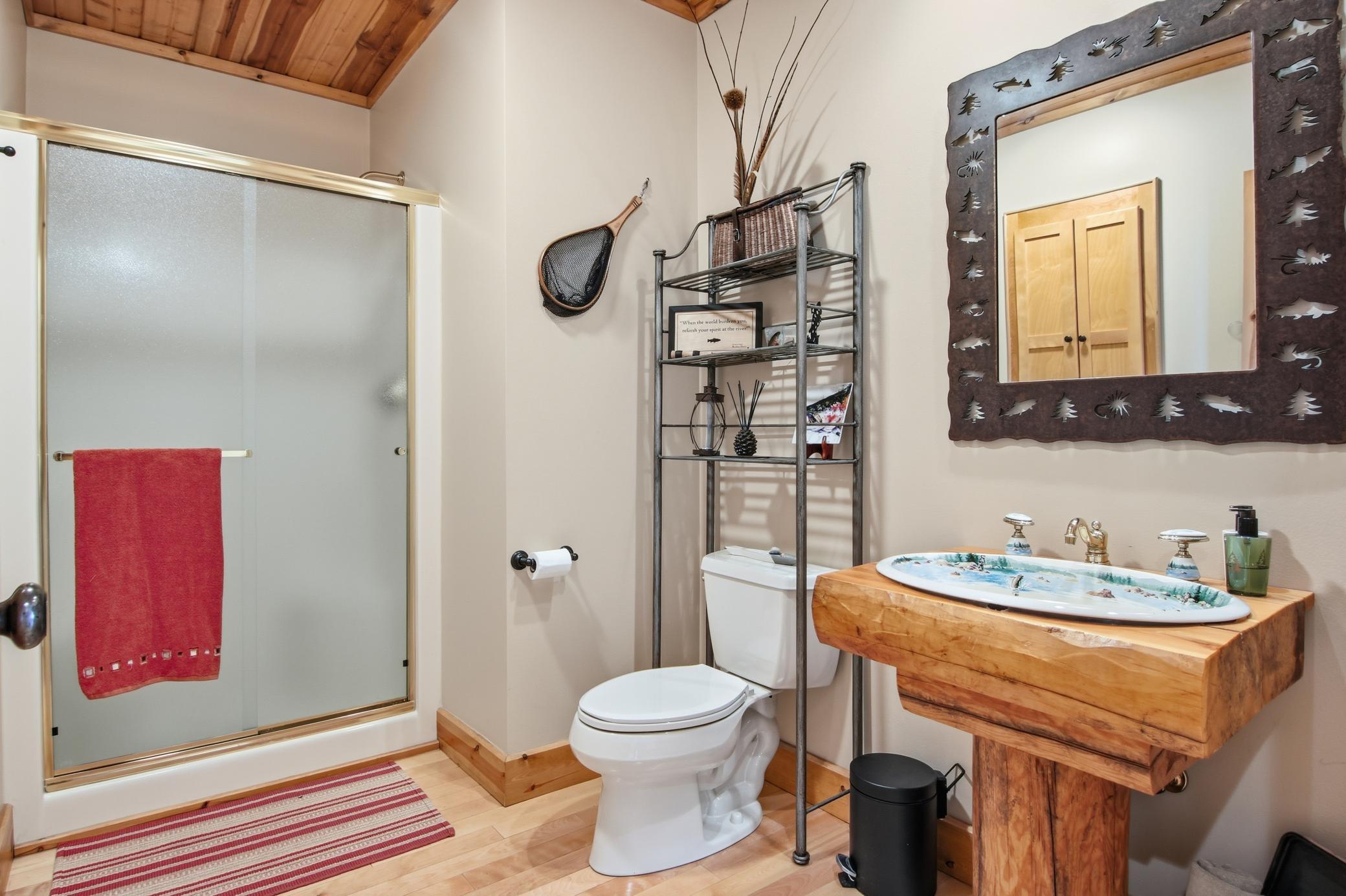 12B-Bathroom-2-jpg.jpg