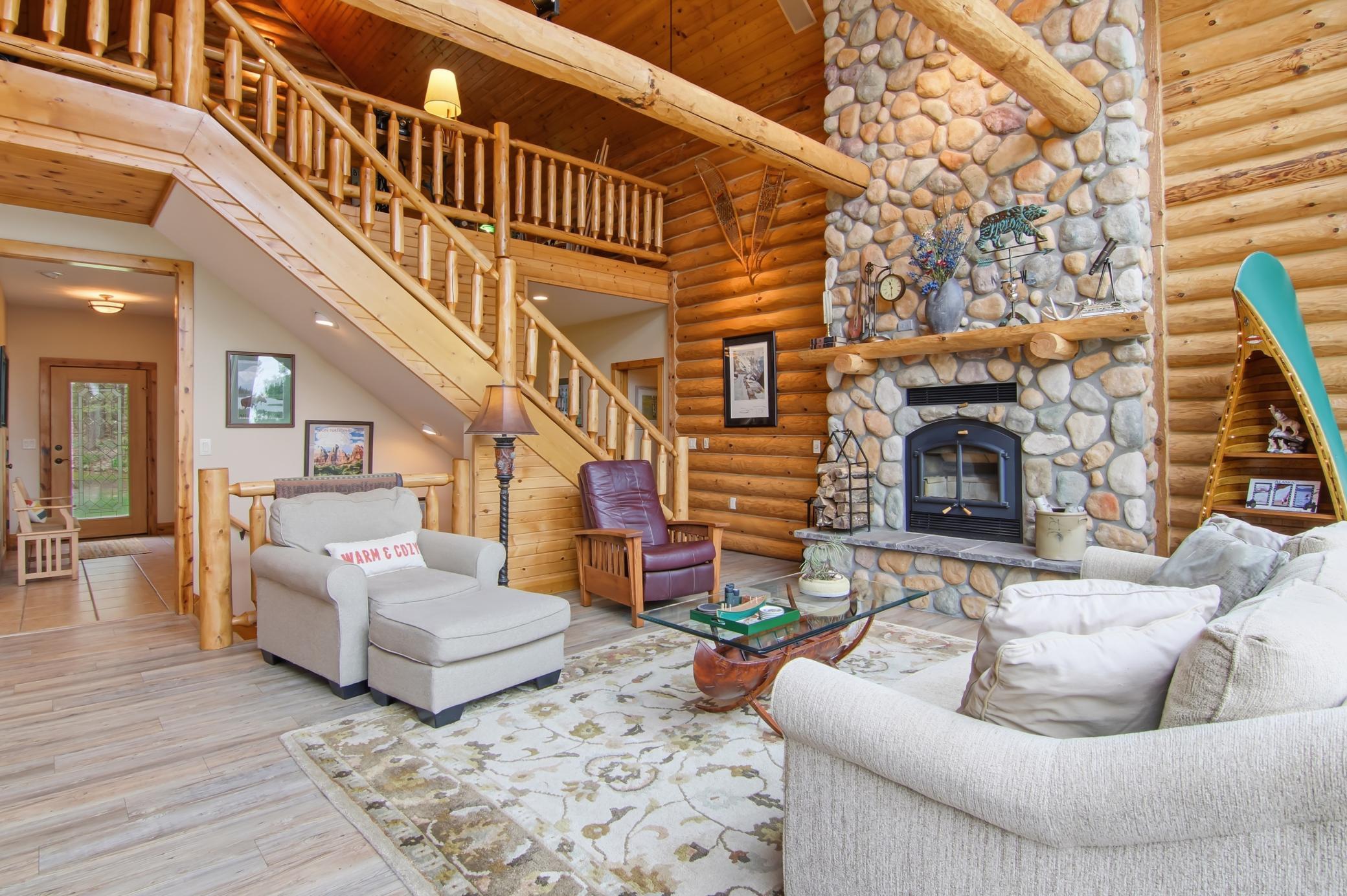 02-LivingRoom-3-jpg.jpg