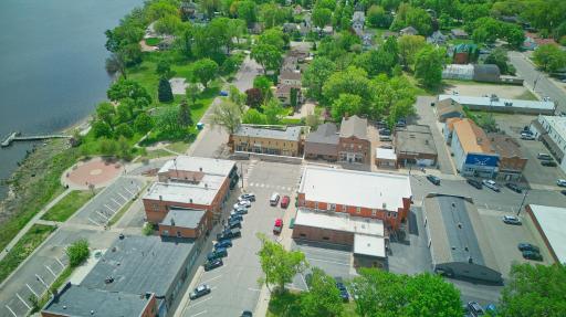 Winsted, MN 55395