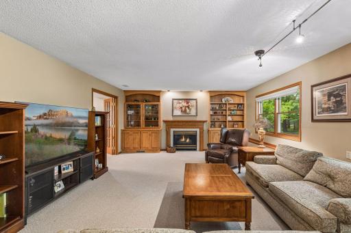 1705 Laurel Avenue, Hudson, WI 54016