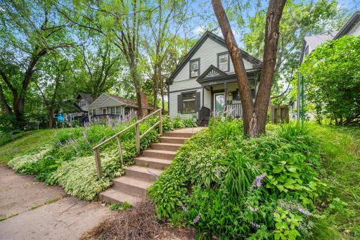 2511 Upton Avenue N, Minneapolis, MN 55411